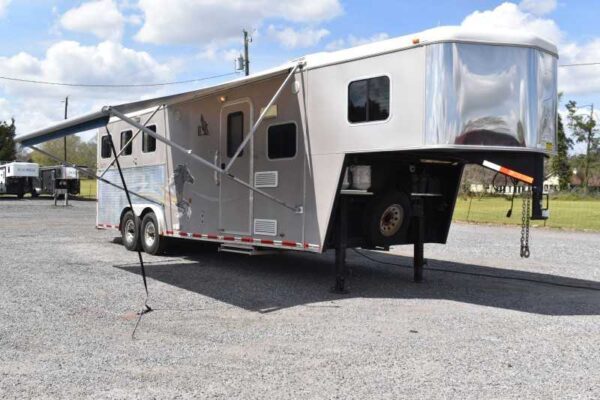 2007 American Spirit 8308LQ 3 Horse Trailer with 8' Short Wall - Image 5