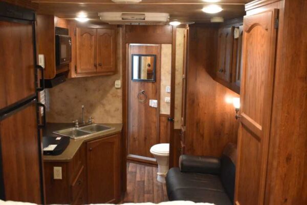 2013 Lakota Charger 8411LQ 4 Horse Trailer with 13' Short Wall - Image 11