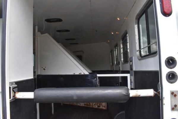 2007 American Spirit 8410GLQ 4 Horse Trailer with 10' Short Wall - Image 31