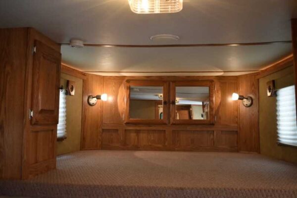 2007 American Spirit 8410GLQ 4 Horse Trailer with 10' Short Wall - Image 15