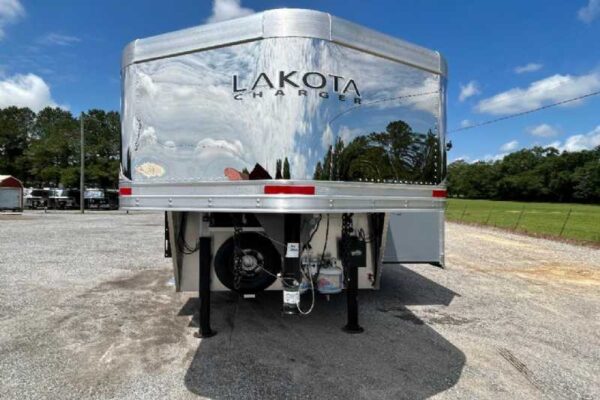 New 2024 Lakota 8313RKBGLQ Charger 3 Horse Trailer with 13' Short Wall - Image 7