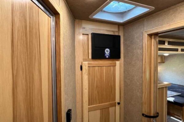 2024 Lakota Charger 8411RKGLQ 4 Horse Trailer with 11' Short Wall - Image 9