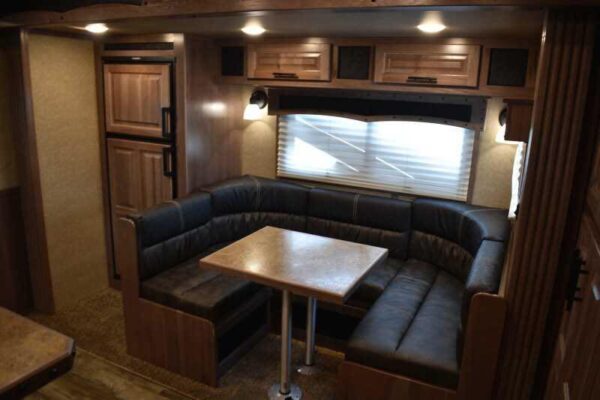 2021 Lakota BigHorn 8519TBB 5 Horse Trailer with 19' Short Wall - Image 36