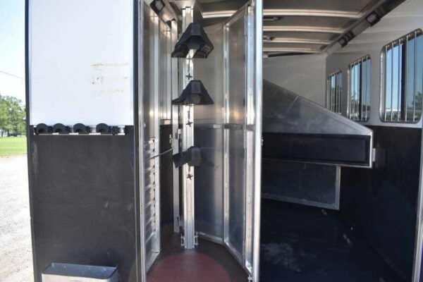 2017 Exiss Escape 7308LQ 3 Horse Trailer with 8′ Short Wall - Image 23