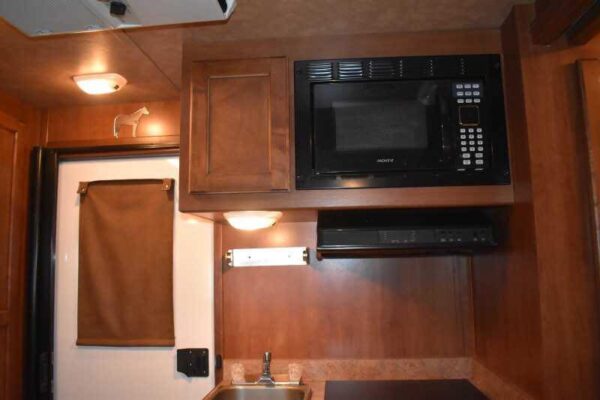 2014 Shadow 7208GLQ 2 Horse Trailer with 8' Short Wall - Image 11