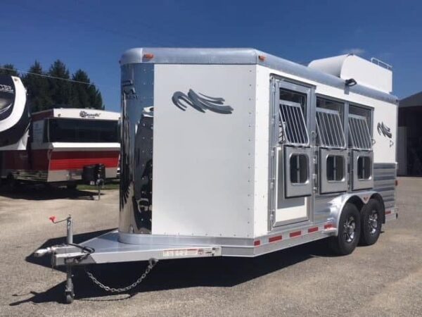 2018 Platinum Coach 3 Horse Bumper Pull - Image 12