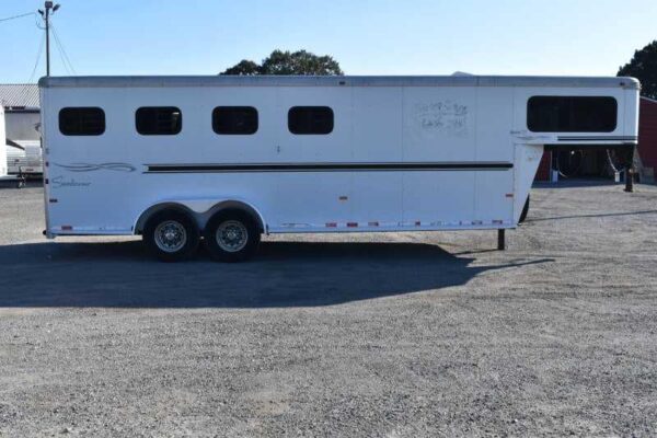 Used 2005 Sundowner 4HGN 4 Horse Trailer - Image 7