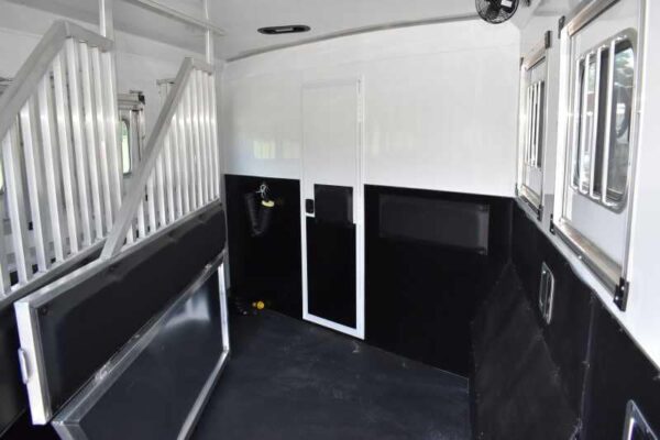 2020 Bison Laredo 3 Horse Trailer with 11' Short Wall - Image 31