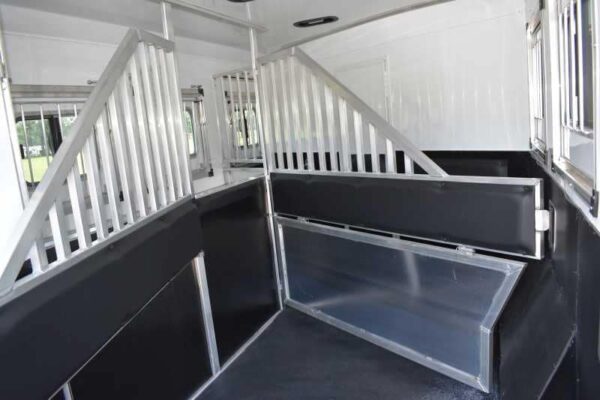 2020 Bison Laredo 3 Horse Trailer with 11' Short Wall - Image 30