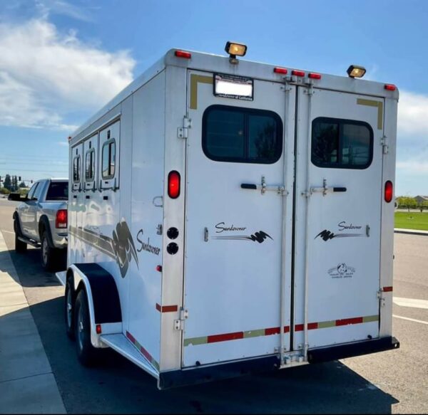 1999 Sundowner  3 Horse Trailer - Image 11