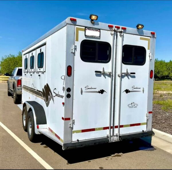 1999 Sundowner  3 Horse Trailer - Image 8