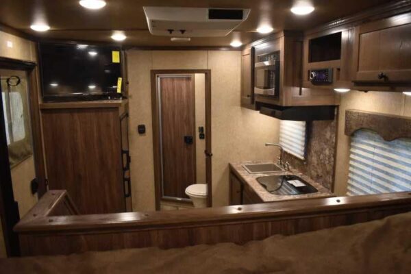 2022 Lakota Charger LQ 2 Horse Trailer with 9' Short Wall - Image 19