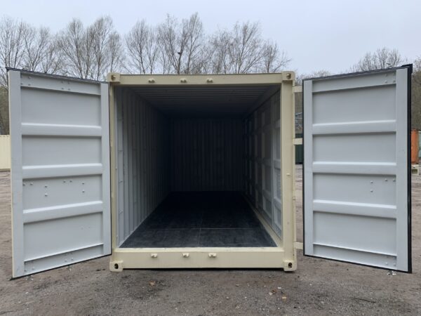 Used 20ft Shipping Container - Image 19