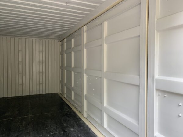 Used 20ft Shipping Container - Image 11