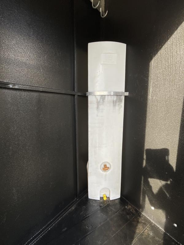 2014 Logan Coach RAZ4GNHDLQ 40' 4 horse Razor GN Horse Trailer**WITH WALK IN CLOSET** - Image 37