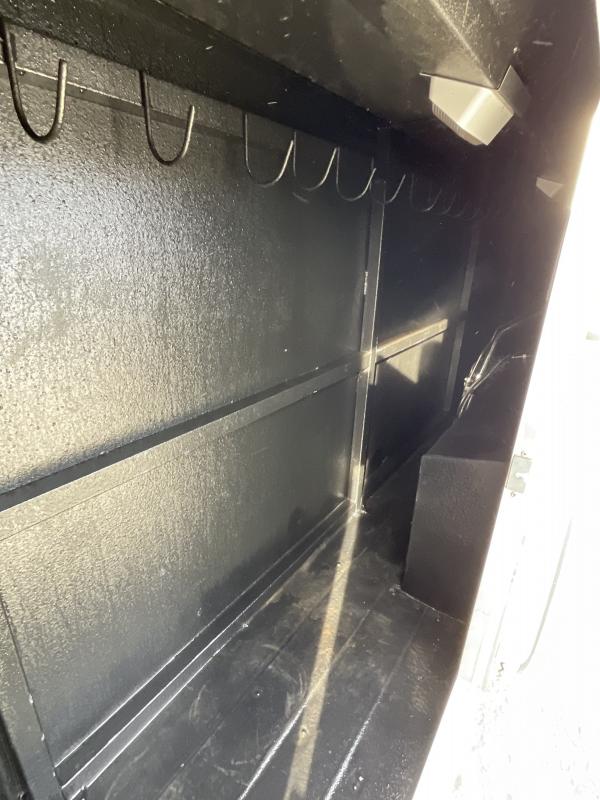 2014 Logan Coach RAZ4GNHDLQ 40' 4 horse Razor GN Horse Trailer**WITH WALK IN CLOSET** - Image 31